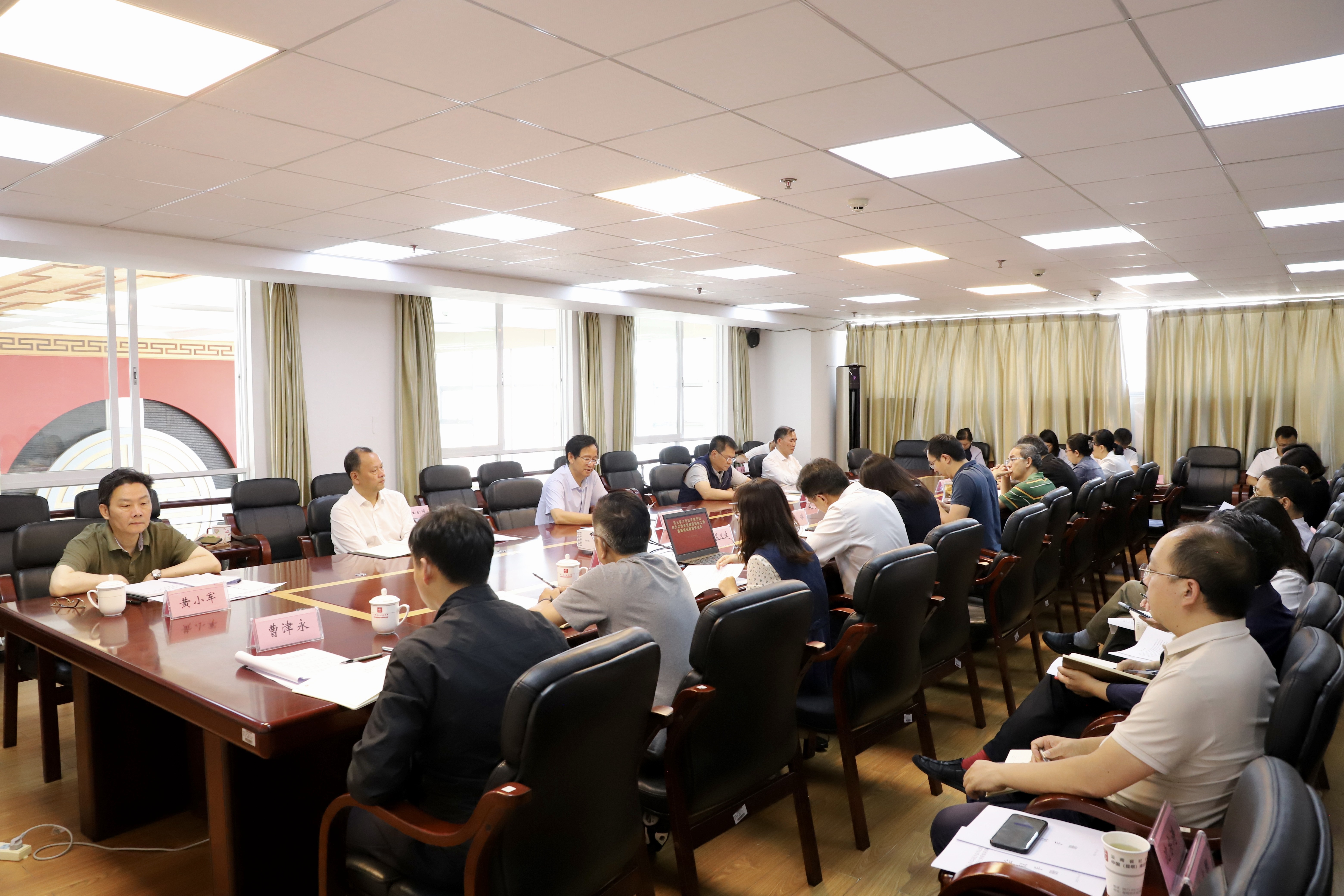 云南省社会科学院召开深入学习习近平总书记在文化传承发展座谈会上的重要讲话精神座谈会