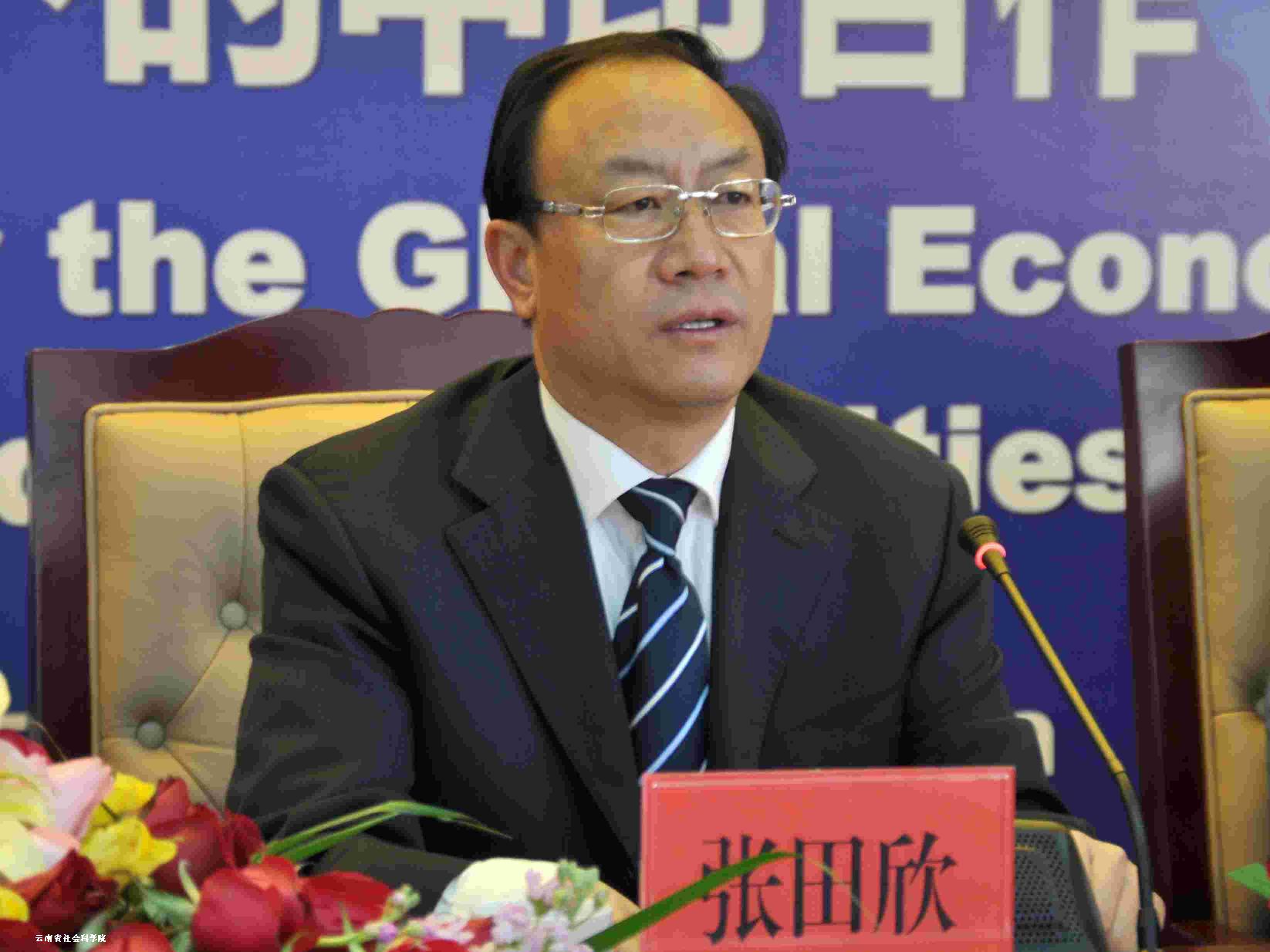 浙江省有两个人口_气清新. 两个人口密集区之间,既便于人们前往奥体中心,又(3)